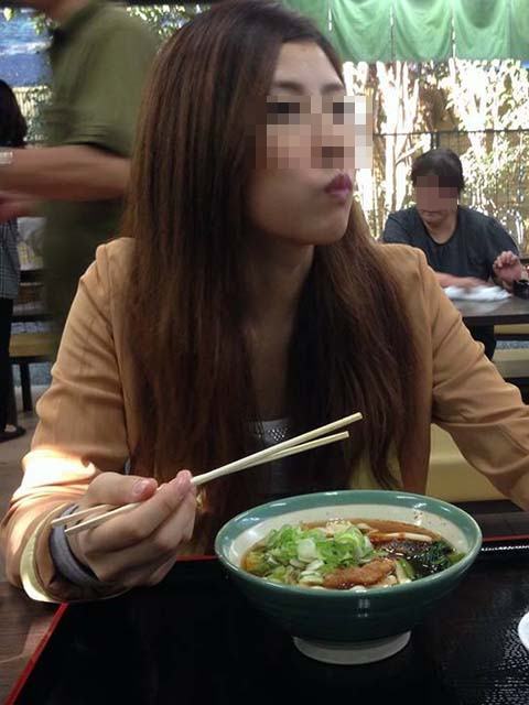 �v�`���̏�